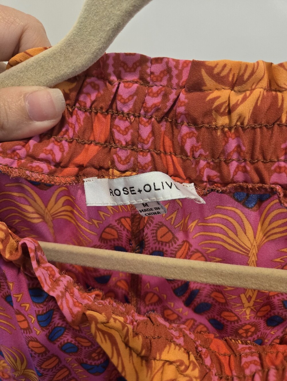 Rose & Olive Pink and Orange Printed Elastic-Waist Wide Leg Pant,  Size Medium - Picture 6 of 9